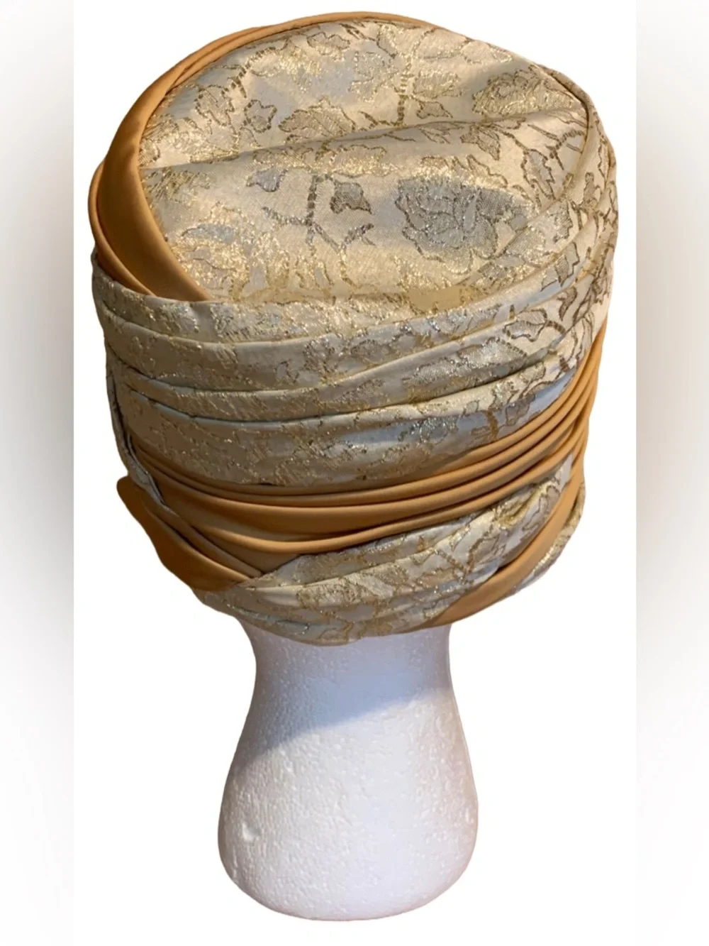 VINTAGE SHILLITOS 1960'S GOLD & CREAM SATIN RUCHED BROCADE TURBAN STYLE HAT - Picture 5 of 13